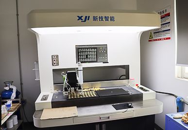 九洲国际工艺品-自动上色机