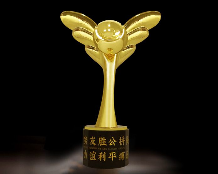 梦想天使创意奖杯定制
