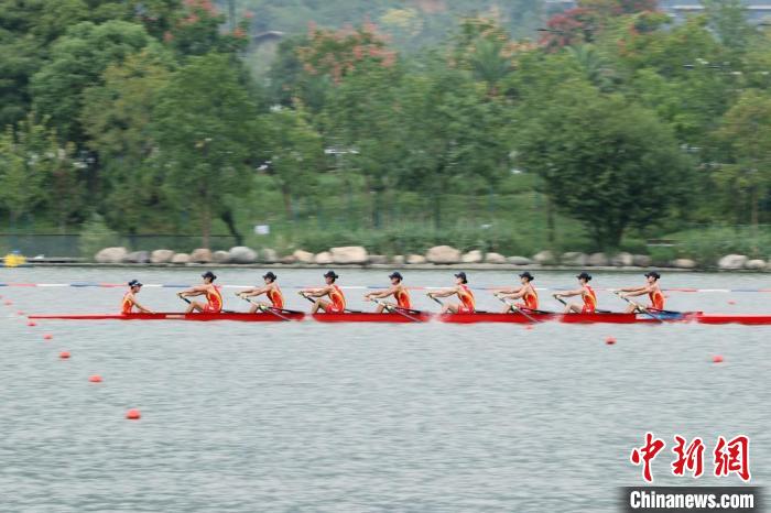 杭州亚运会赛艇收官 中国队11金2银张亮创纪录女
